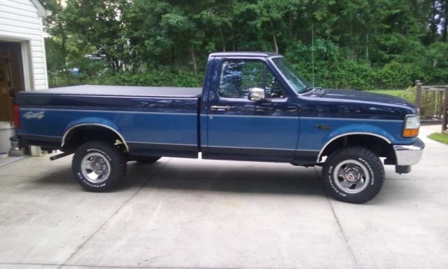 1993 Ford F-150 4x4, V8, AUTO, *VERY LOW MILES* for sale: photos ...