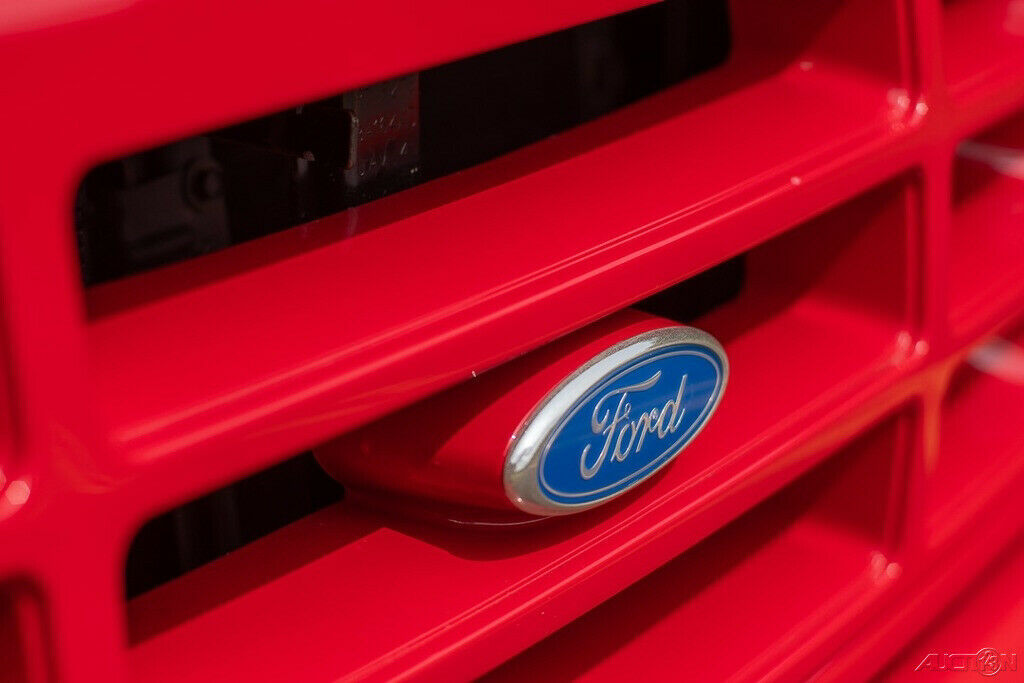 1993 Tan Ford F-150 Pickup Truck