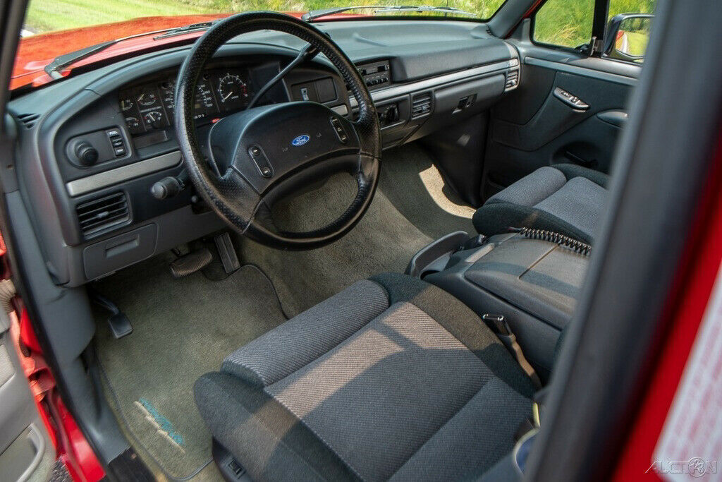 1993 Tan Ford F-150 Pickup Truck