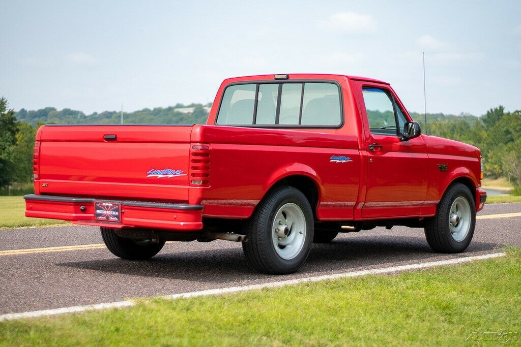 1993 Tan Ford F-150 Pickup Truck