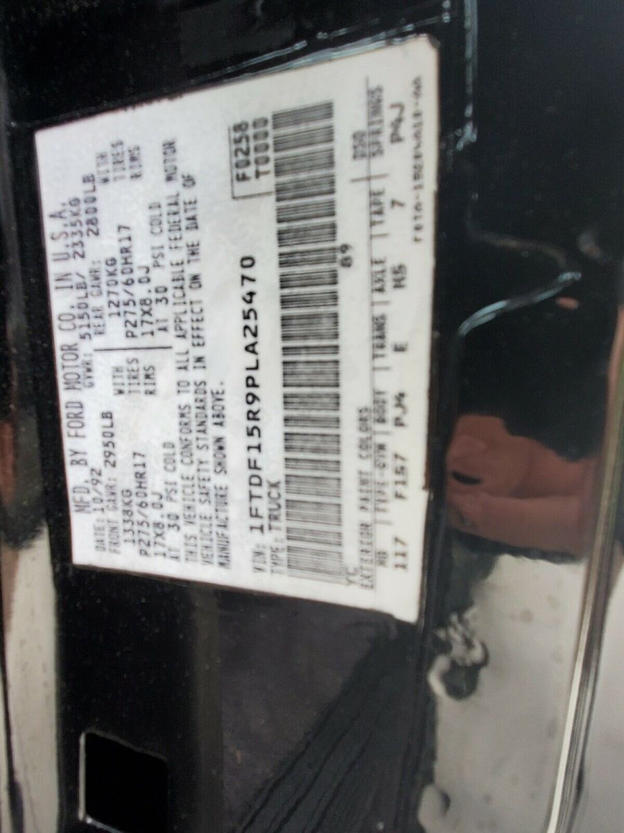 1993 Black Ford F-150 Pickup