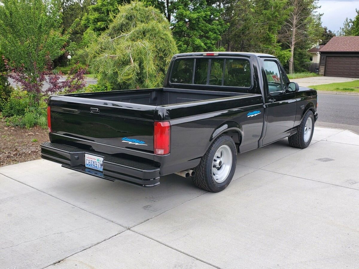 1993 Black Ford F-150 Pickup