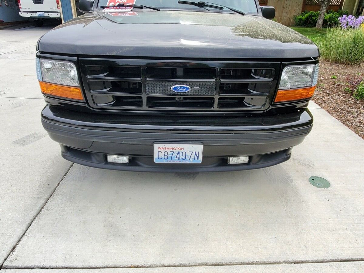1993 Black Ford F-150 Pickup