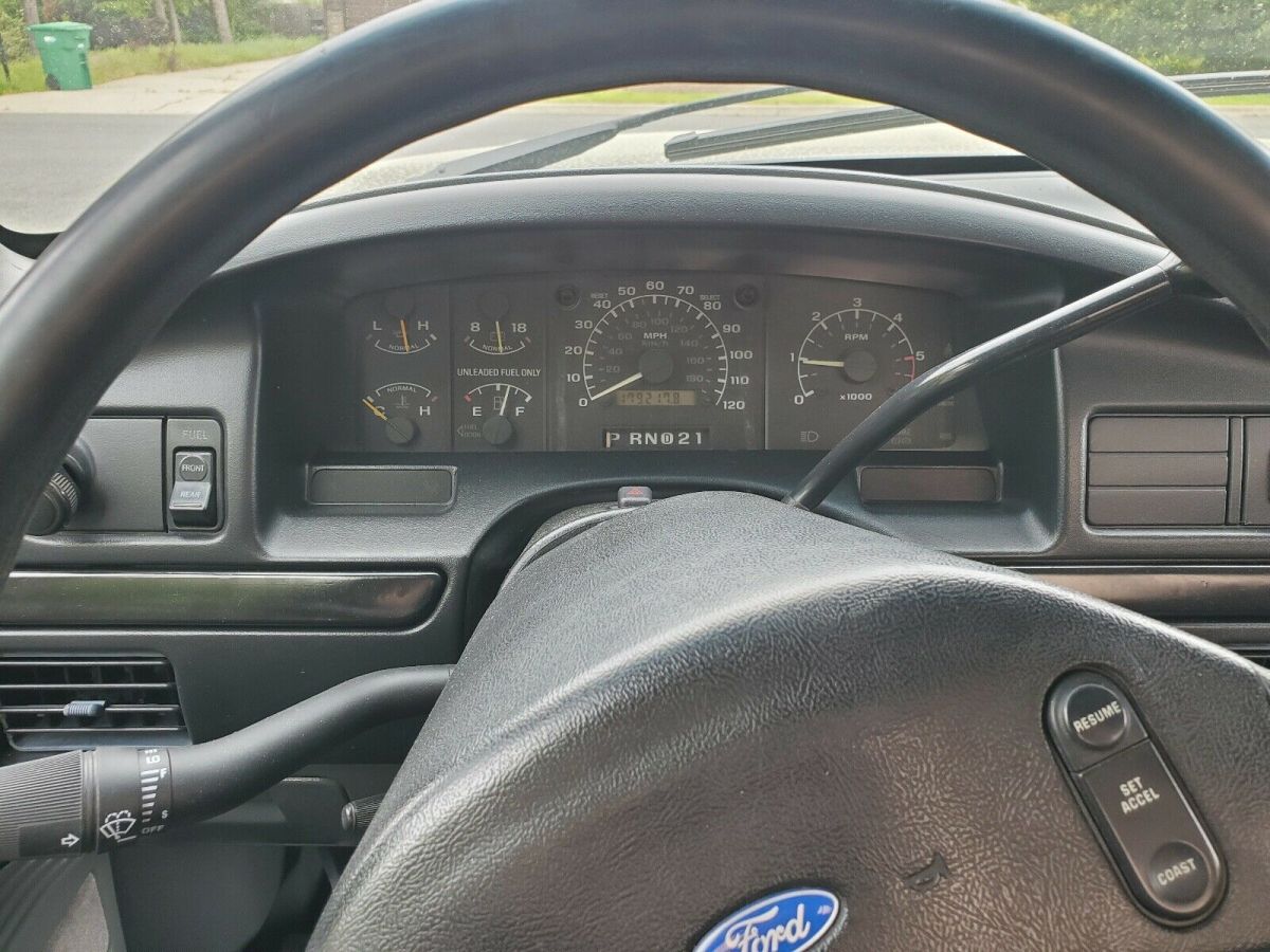 1993 Black Ford F-150 Pickup