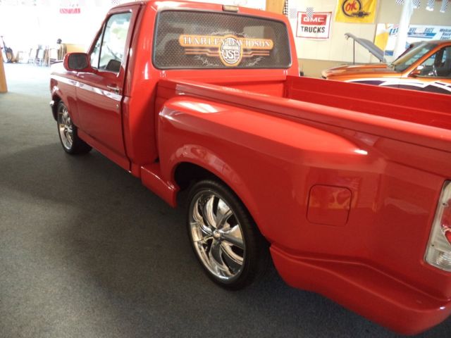 1993 Ford F-150 Standard Cab Pickup
