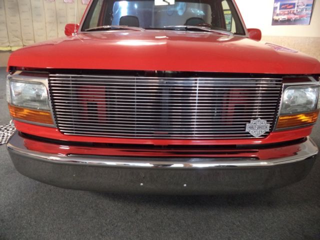 1993 Ford F-150 Standard Cab Pickup