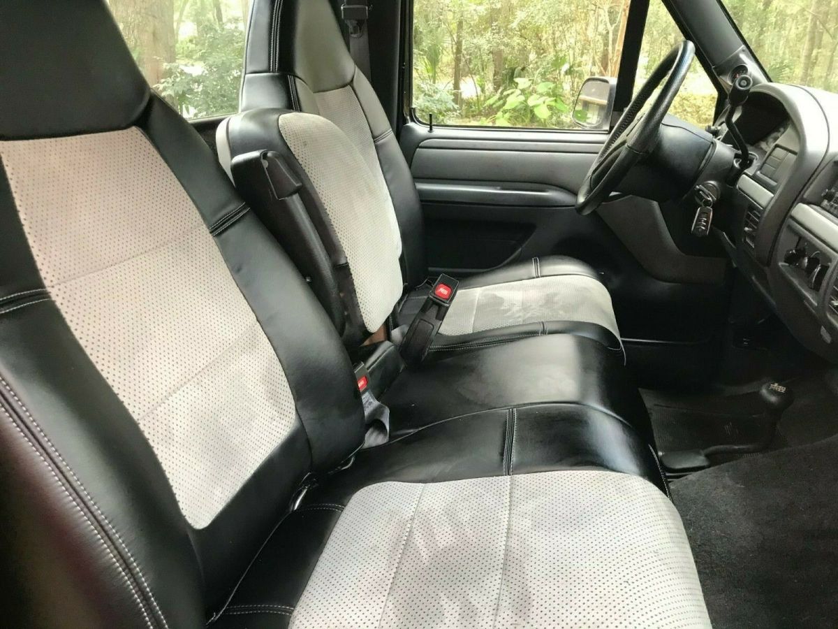 1993 Black Ford F-150 Standard Cab Pickup SWB