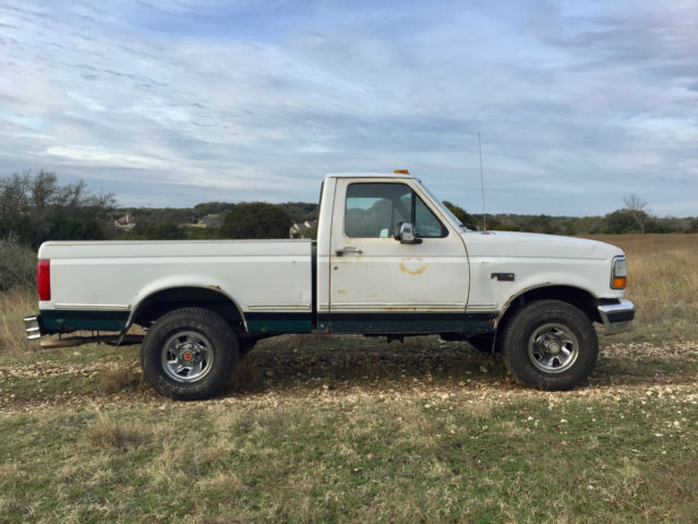 1993 White Ford F-150 Pick Up
