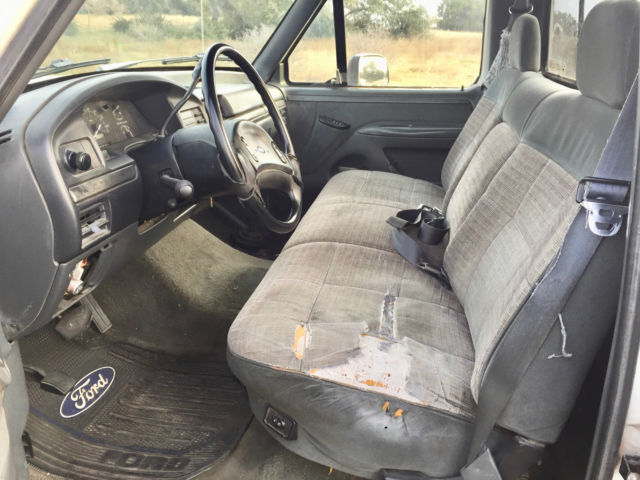 1993 White Ford F-150 Pick Up