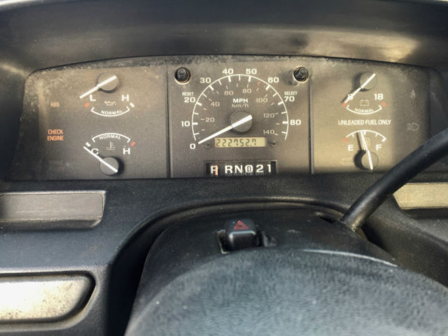 1993 White Ford F-150 Pick Up