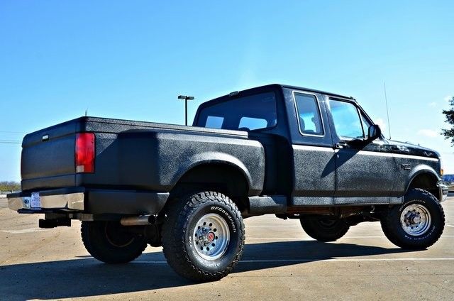1993 -- Ford F-150 Super Cab