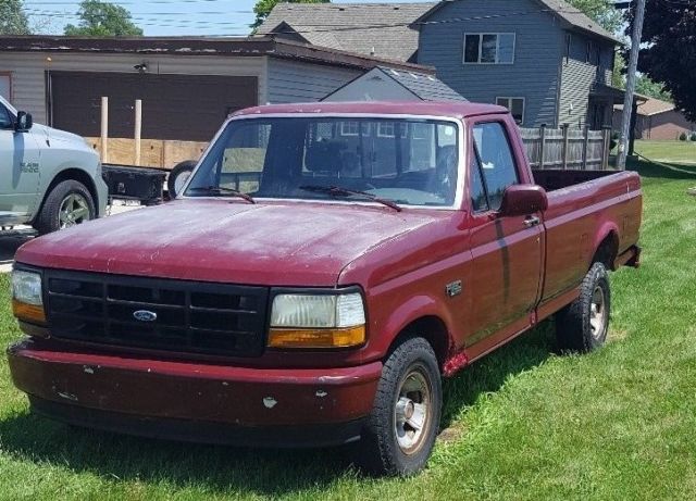 1993 Ford F-150 Standard Cab Pickup