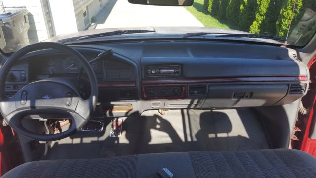 1993 Ford F-150 Standard Cab Pickup