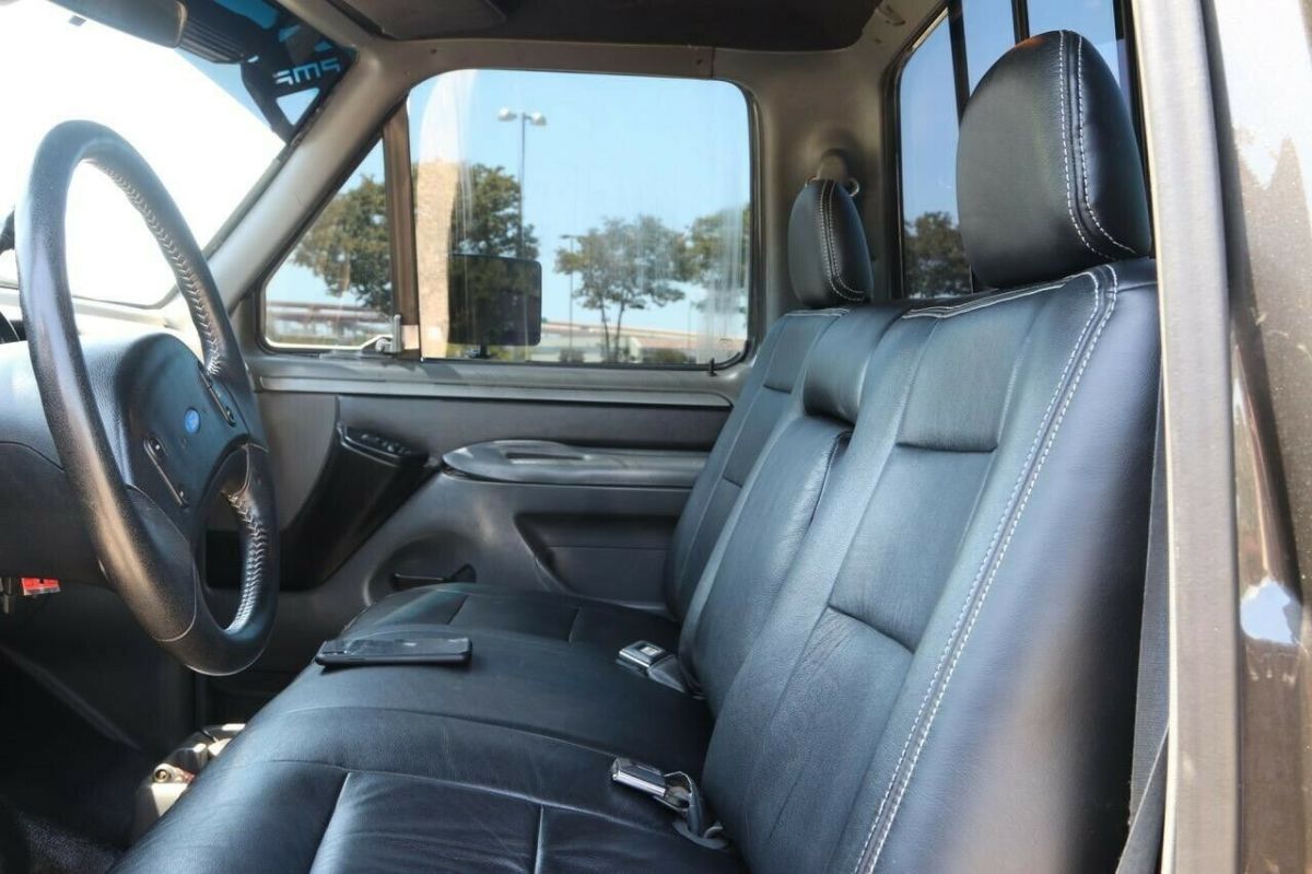 1993 Metallic brown Ford F-250 Single Cab