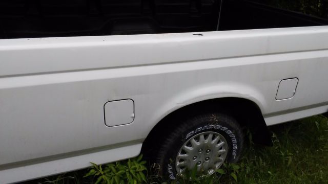 1993 White Ford F-150 Extended Cab Pickup