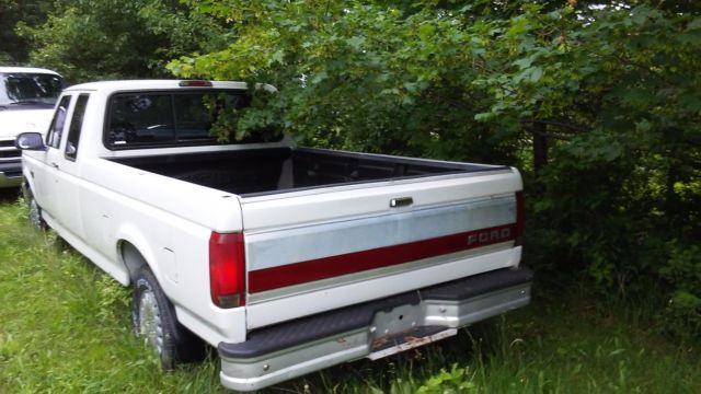 1993 White Ford F-150 Extended Cab Pickup
