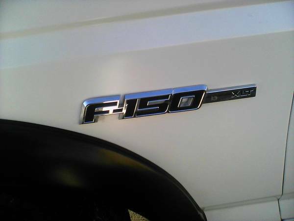 1993 White Ford F-150 Standard Cab Pickup