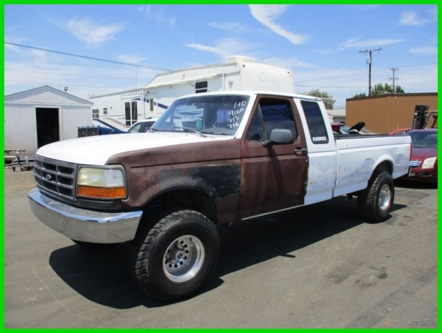 1993 White Ford F-150 Pickup Truck