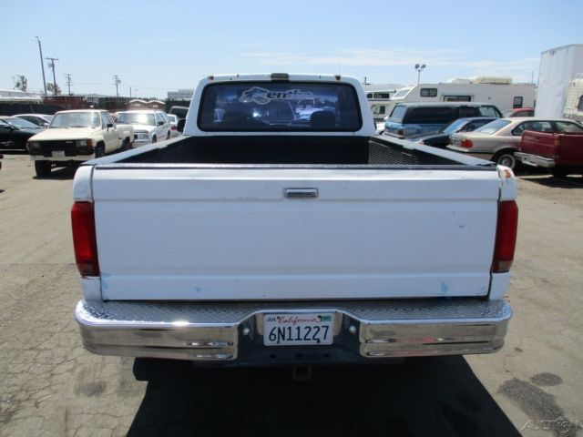 1993 White Ford F-150 Pickup Truck