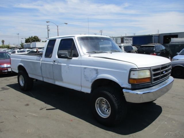 1993 White Ford F-150 Pickup Truck