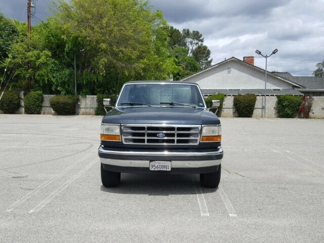 1993 Black Ford F-150 Standard Cab Pickup