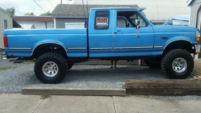 1993 Black Ford F-150 Extended Cab Pickup