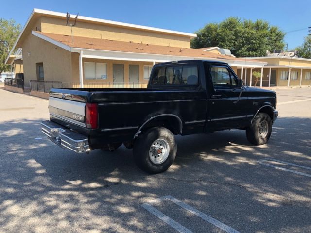 1993 Ford F-150 Standard Cab Pickup