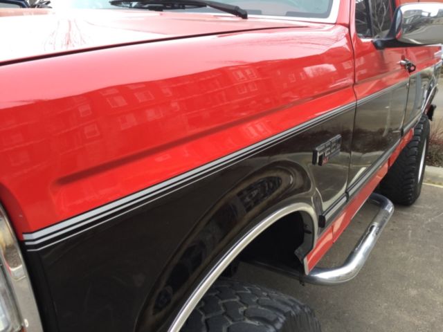1993 Black red Ford F-250