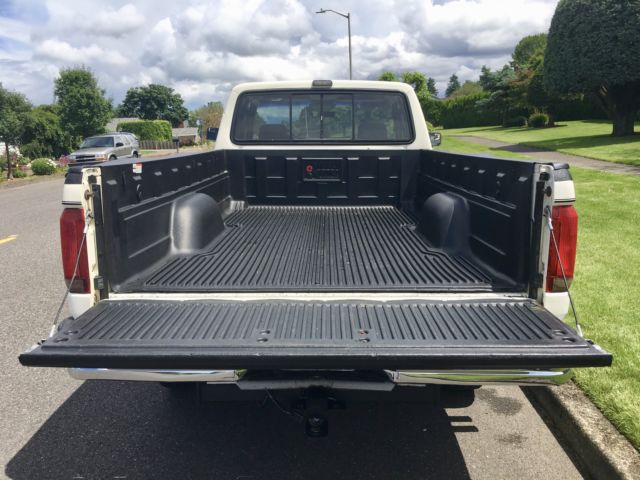 1993 White Ford F-250 Extended Cab Pickup