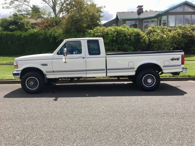 1993 White Ford F-250 Extended Cab Pickup