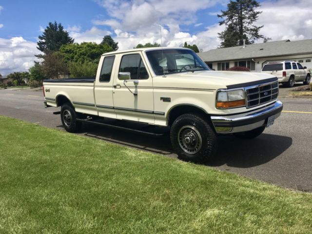 1993 White Ford F-250 Extended Cab Pickup