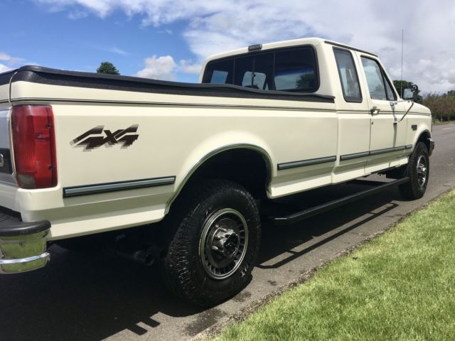 1993 White Ford F-250 Extended Cab Pickup