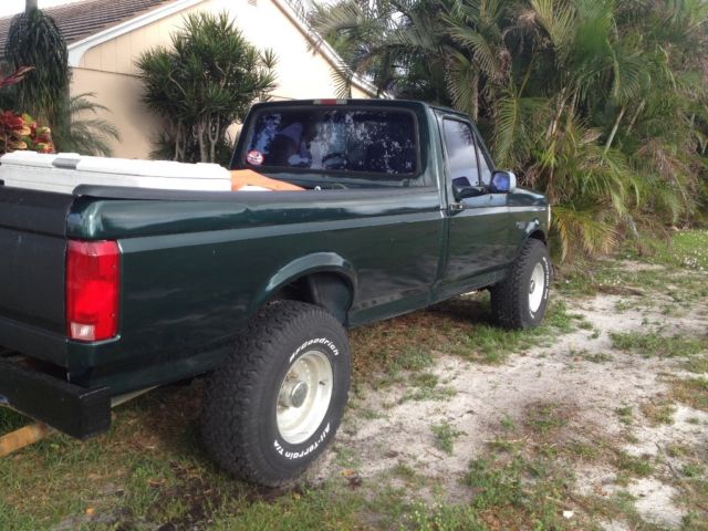 1993 Green Ford F-250 Standard Cab Pickup
