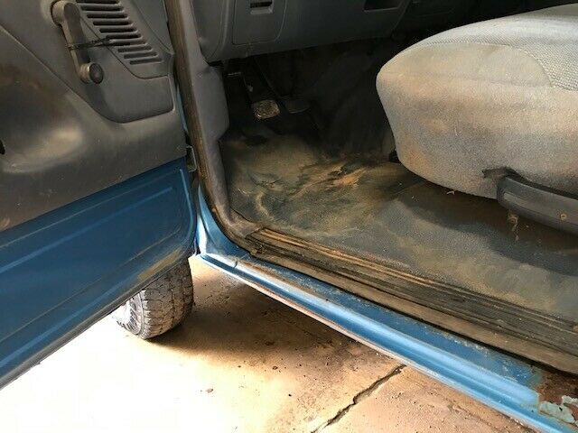 1993 Blue Ford F-250 Crew Cab Pickup