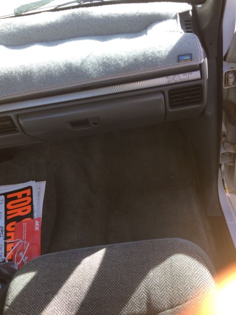 1993 White Ford F-250 Extended Cab Pickup