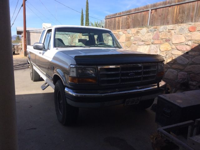 1993 White Ford F-250 Extended Cab Pickup