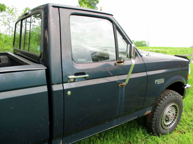 1993 Ford F-250 Standard Cab Pickup