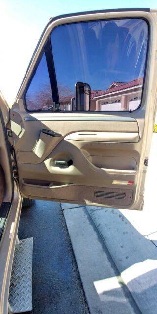 1993 Gold/Brown Ford F-250 Extended Cab Pickup