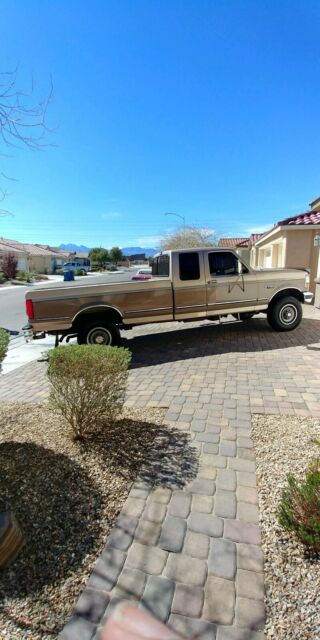 1993 Gold/Brown Ford F-250 Extended Cab Pickup