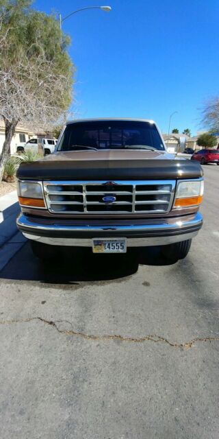 1993 Gold/Brown Ford F-250 Extended Cab Pickup