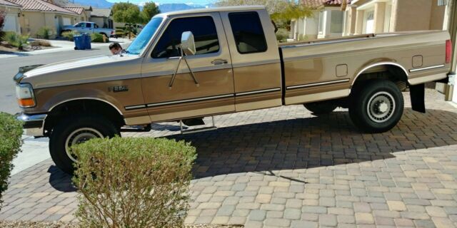 1993 Gold/Brown Ford F-250 Extended Cab Pickup