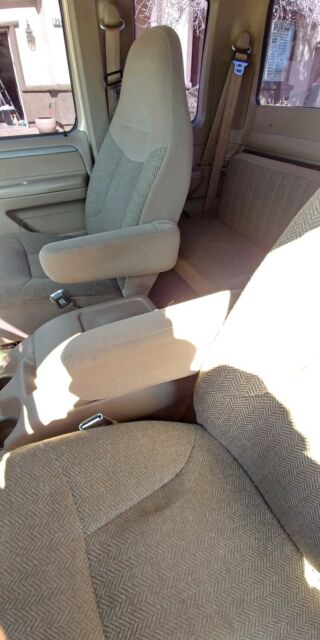 1993 Gold/Brown Ford F-250 Extended Cab Pickup