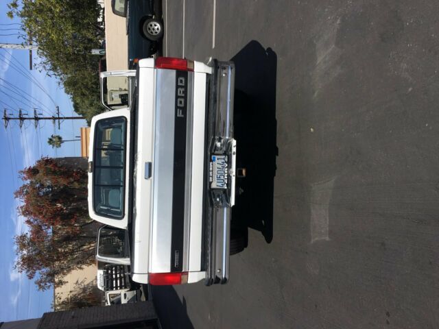 1993 White Ford F-350 Extended Crew Cab Pickup