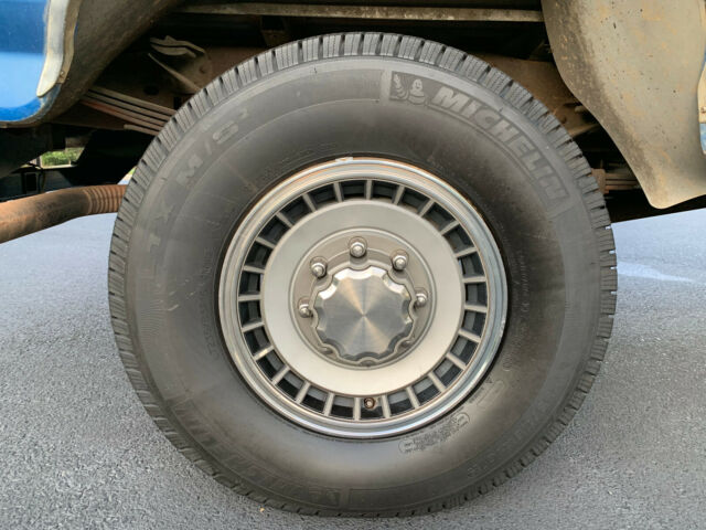 1993 Blue Ford F-350 Standard Cab Pickup