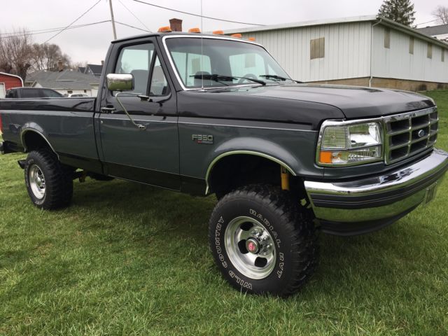 1993 Ford F-350 Standard Cab Pickup