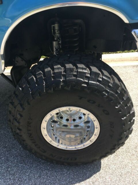 1993 White Ford F-150 Extended Cab Pickup