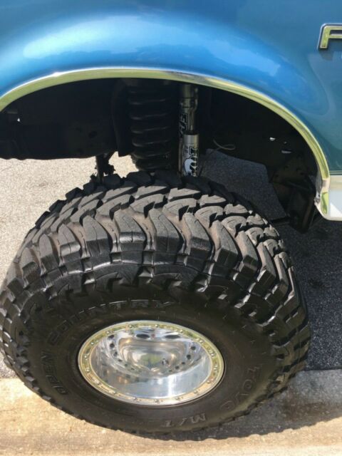 1993 White Ford F-150 Extended Cab Pickup