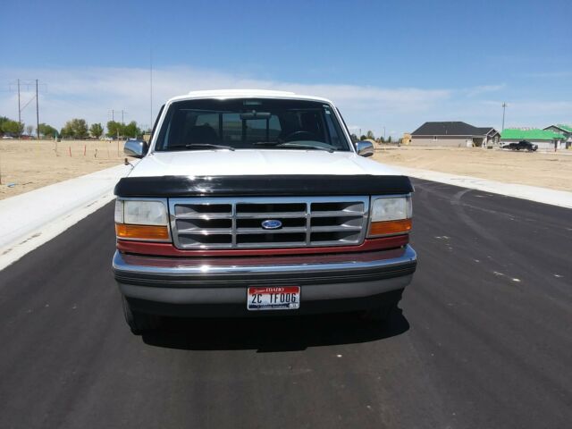 1993 White Ford F-150 Extended Cab Pickup