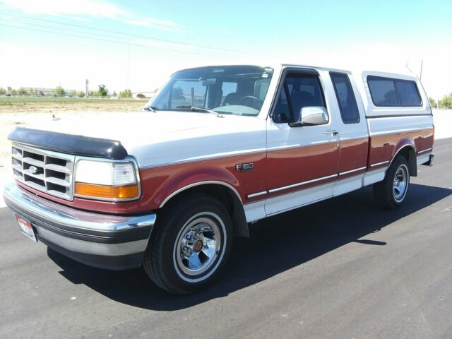 1993 White Ford F-150 Extended Cab Pickup
