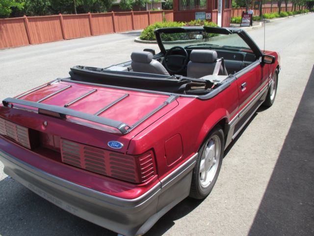 1993 Burgundy Ford Mustang